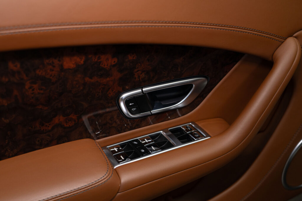 Bentley Continental GT - 17
