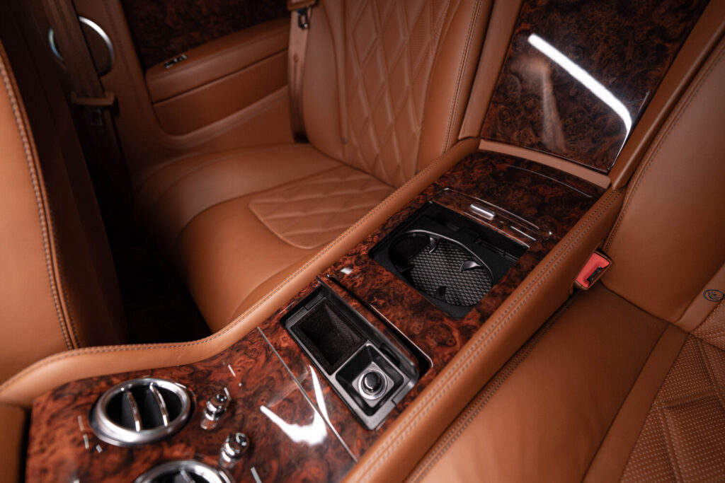 Bentley Continental GT - 26