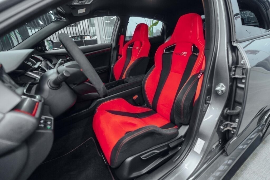 Honda Civic Type R - 13
