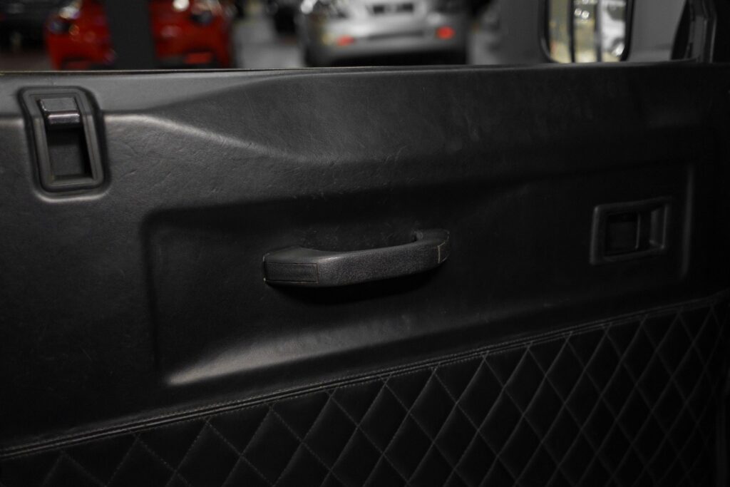 Land Rover Defender 2.2d - 26