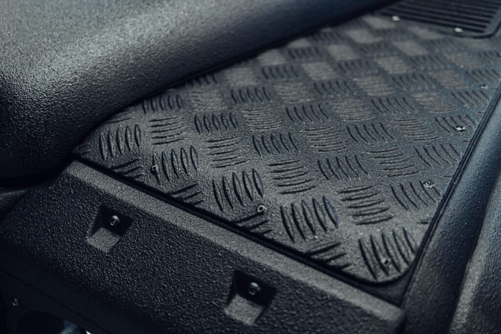 Land Rover Defender 2.2d - 8