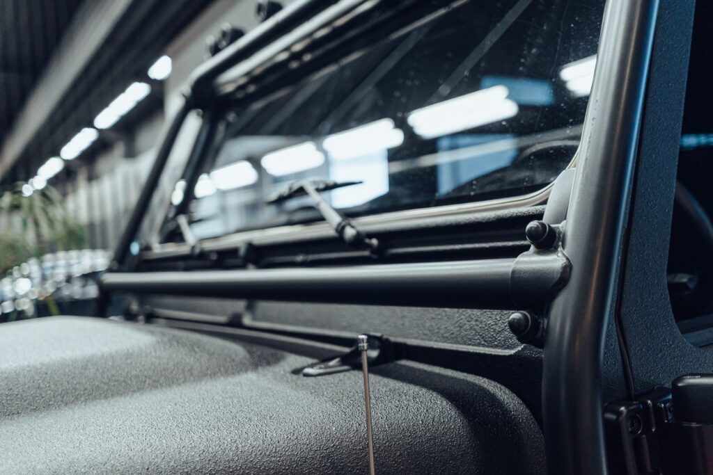 Land Rover Defender 2.2d - 9