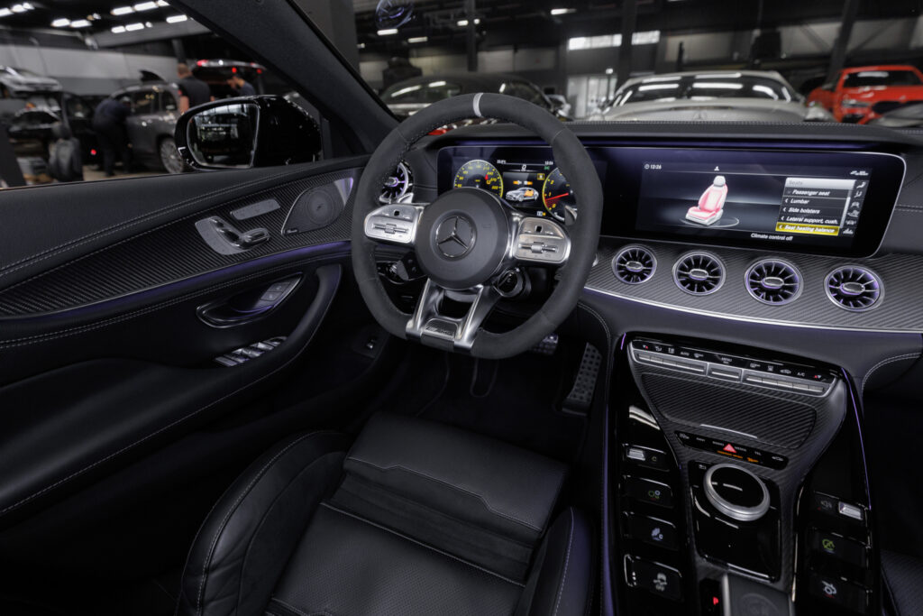 Mercedes-Benz AMG GT 63 S 4matic+ - 15