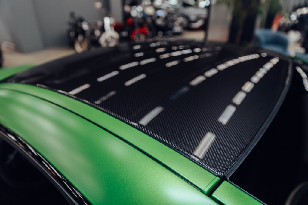 Mercedes-Benz AMG GT R - 11