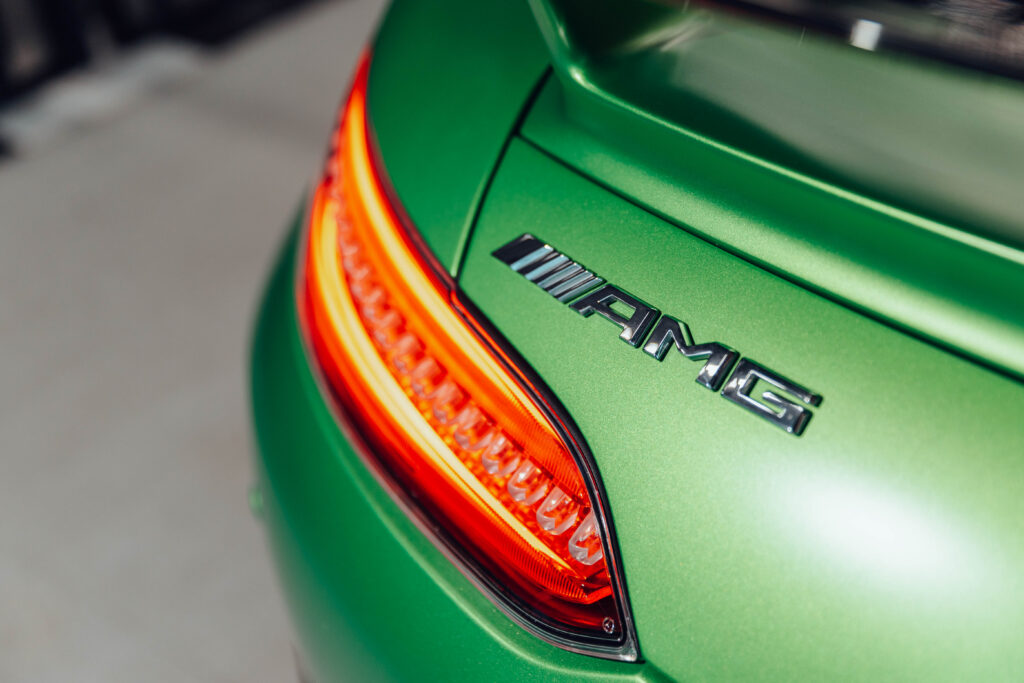 Mercedes-Benz AMG GT R - 12