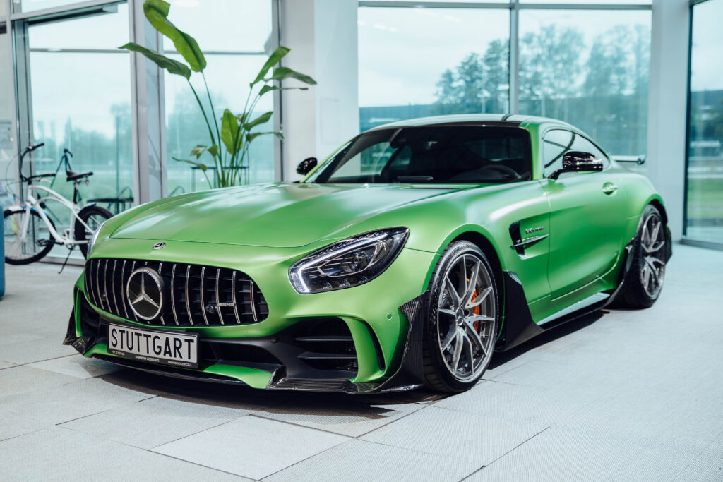 Mercedes-Benz AMG GT R - 3