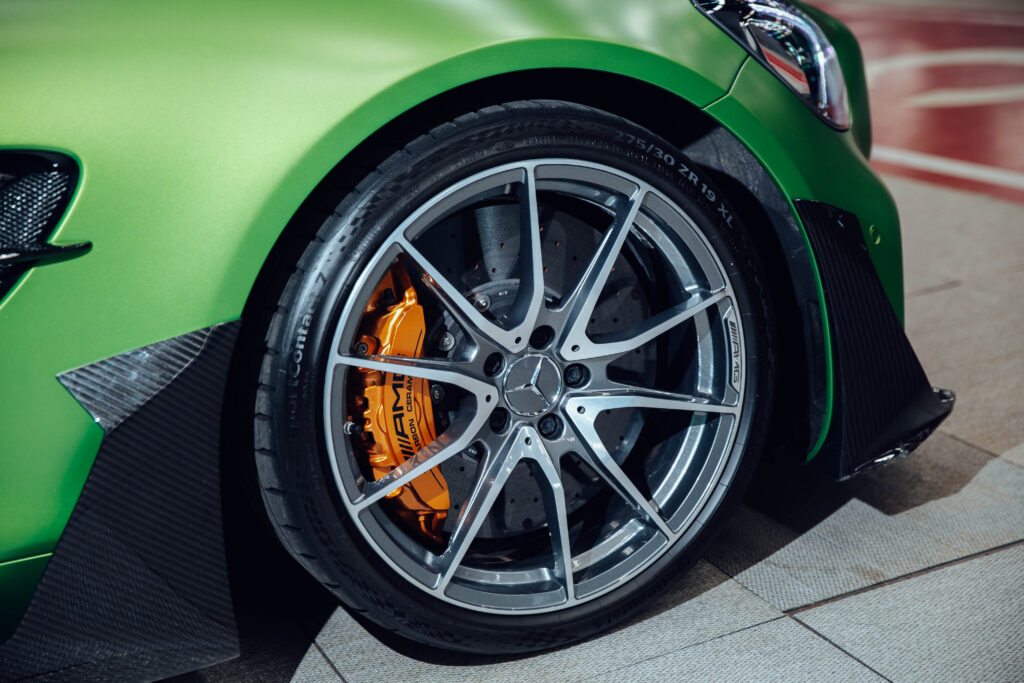 Mercedes-Benz AMG GT R - 8