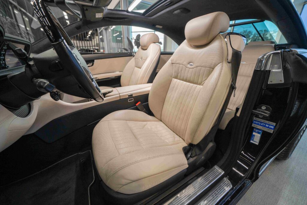 Mercedes-Benz CL 500 4Matic - 11