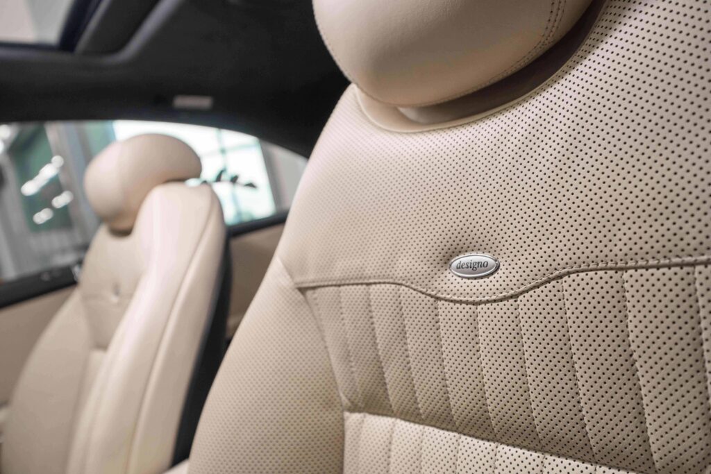 Mercedes-Benz CL 500 4Matic - 12