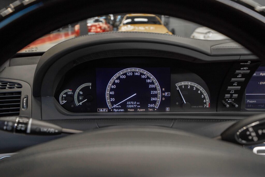 Mercedes-Benz CL 500 4Matic - 16