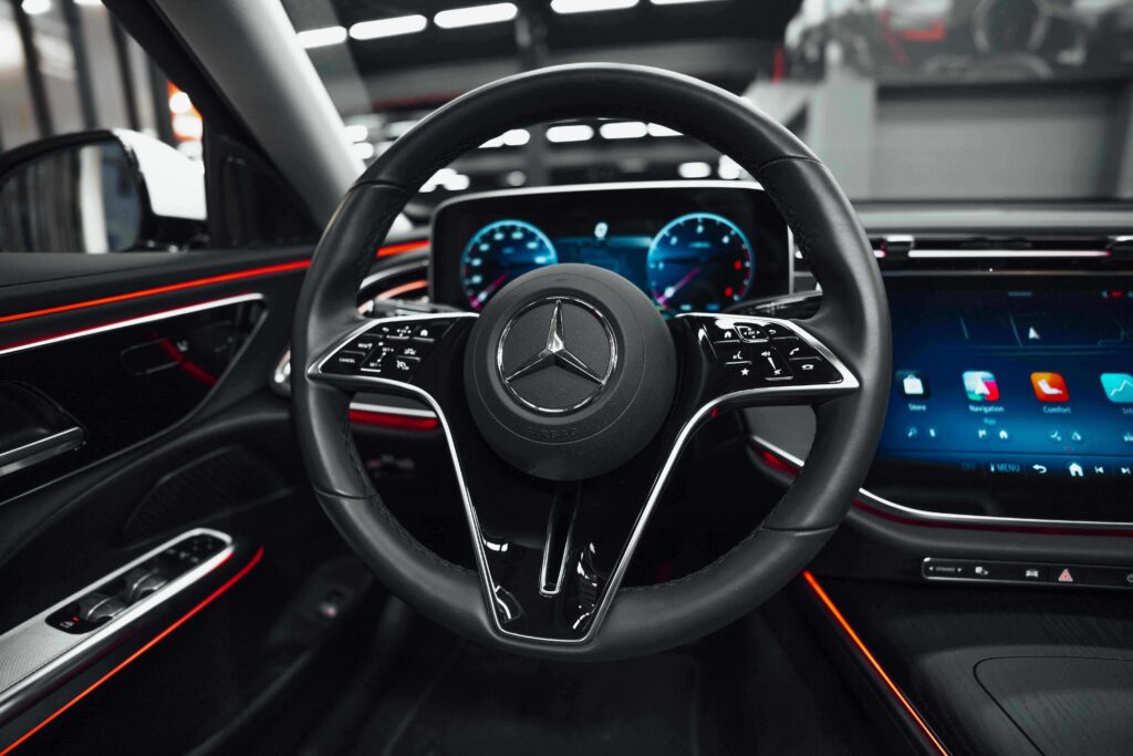 Mercedes-Benz E220 D - 12