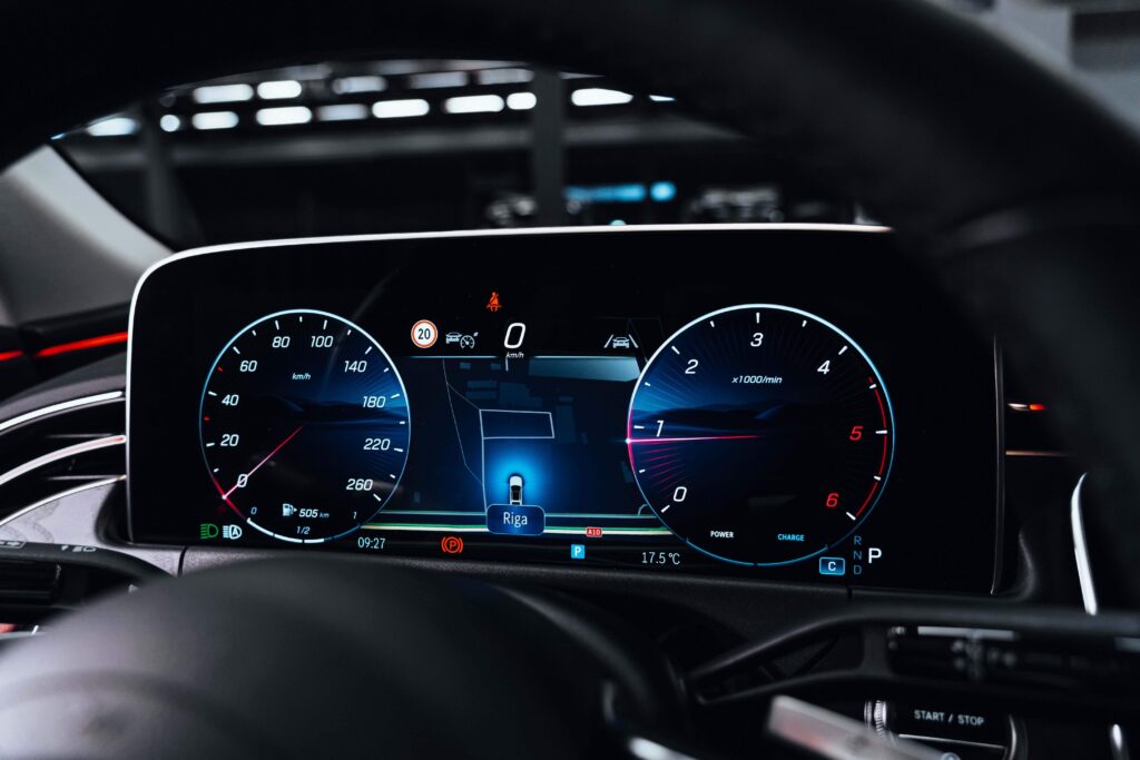 Mercedes-Benz E220 D - 13