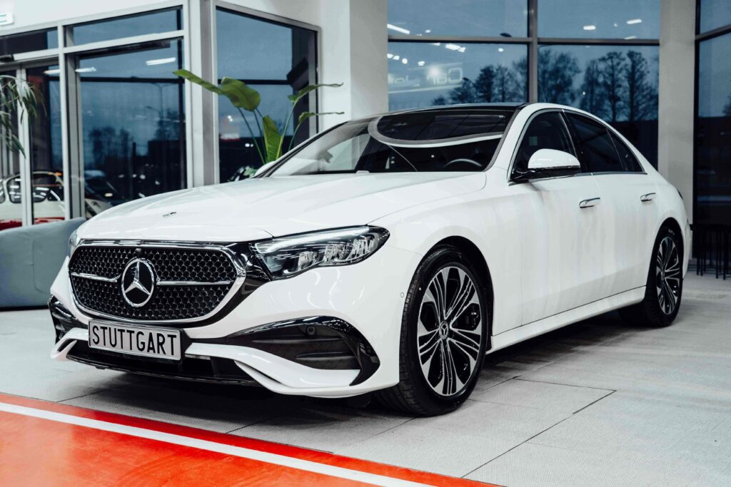 Mercedes-Benz E220 D - 2