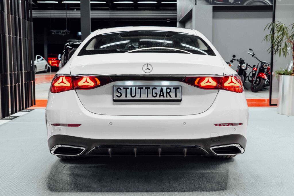 Mercedes-Benz E220 D - 4