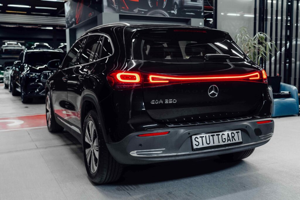 Mercedes-Benz EQA 250 - 4