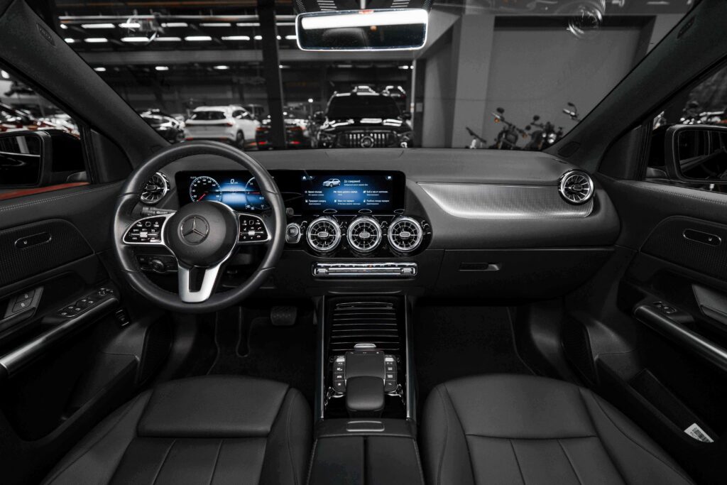 Mercedes-Benz EQA 250 - 8