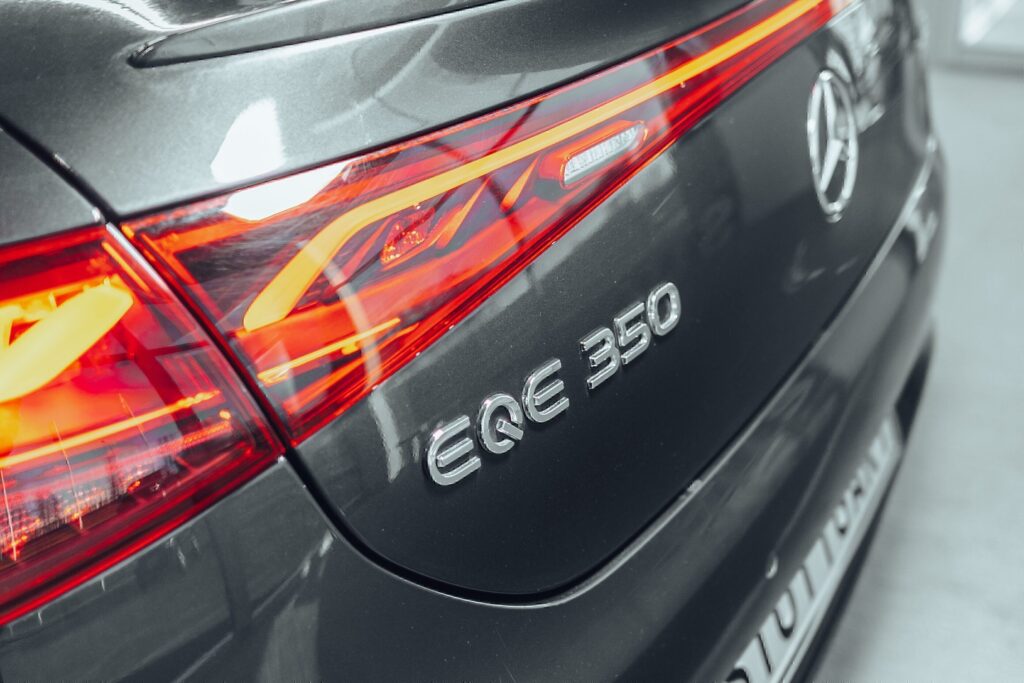 Mercedes-Benz EQE 350 4MATIC - 11