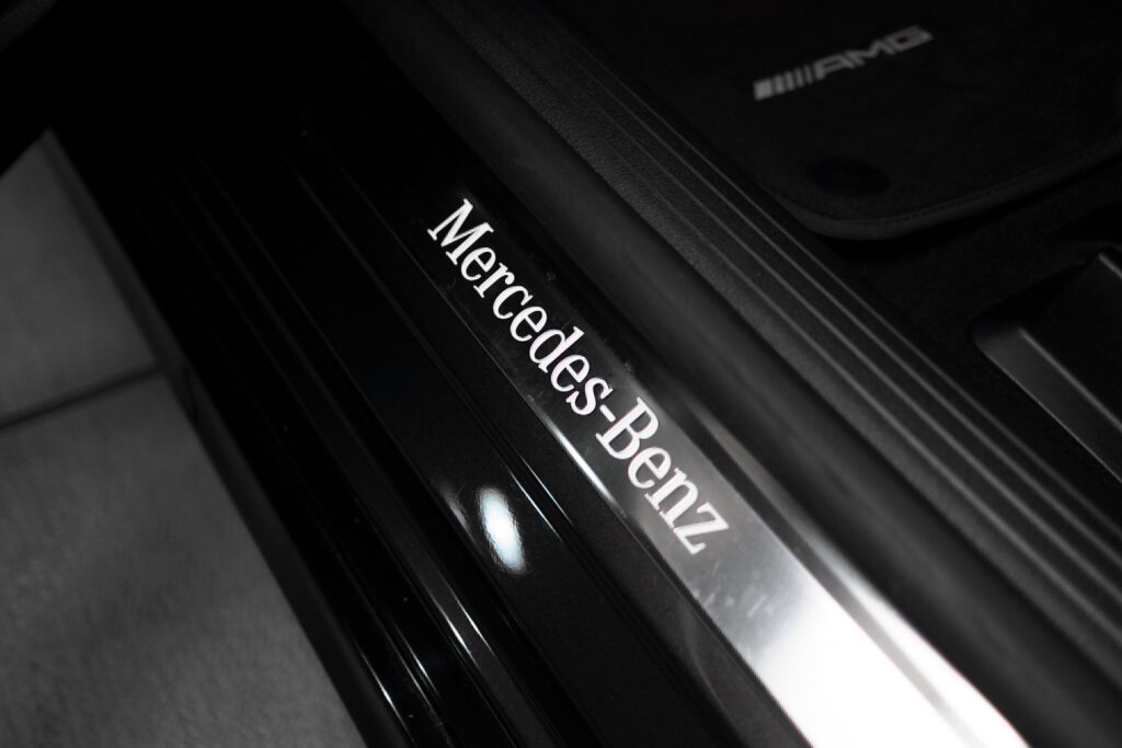 Mercedes-Benz EQE 350 4MATIC - 12