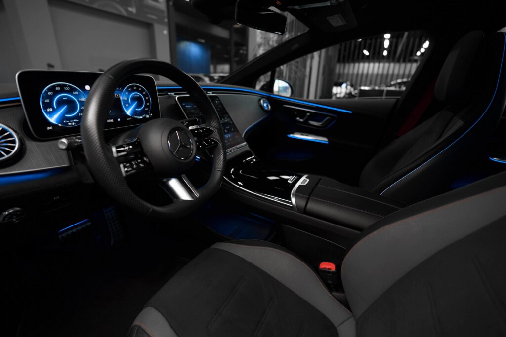 Mercedes-Benz EQE 350 4MATIC - 14