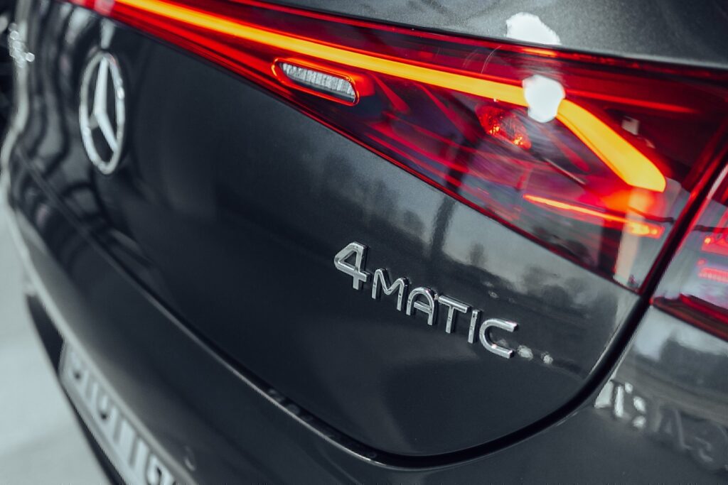 Mercedes-Benz EQE 350 4MATIC - 8