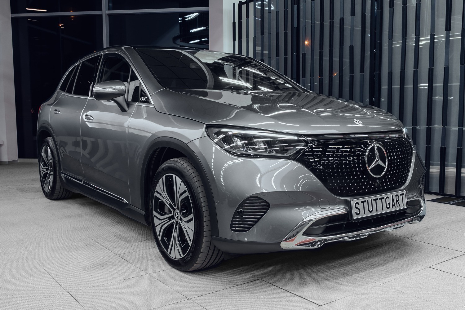 Mercedes-Benz EQE SUV 350+