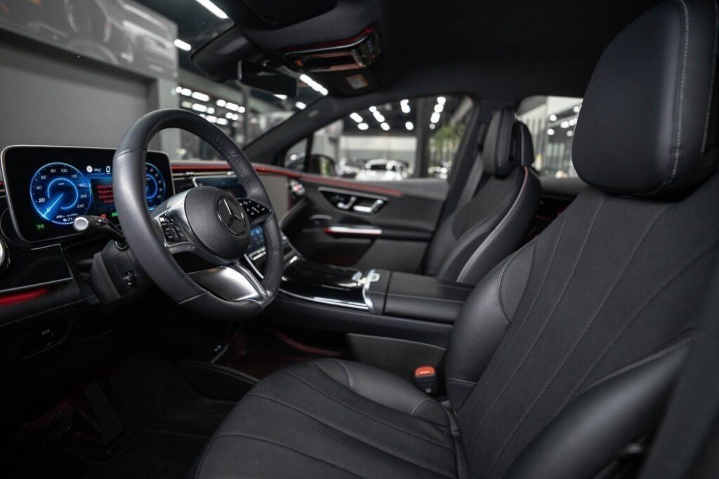 Mercedes-Benz EQE SUV 350+ - 12