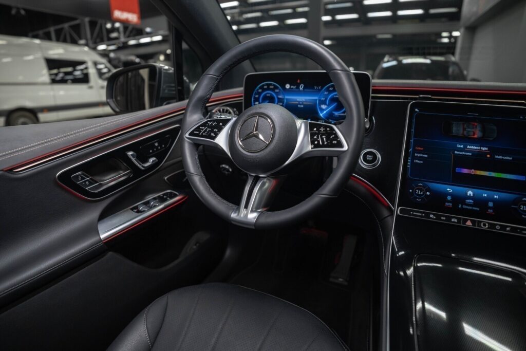Mercedes-Benz EQE SUV 350+ - 15