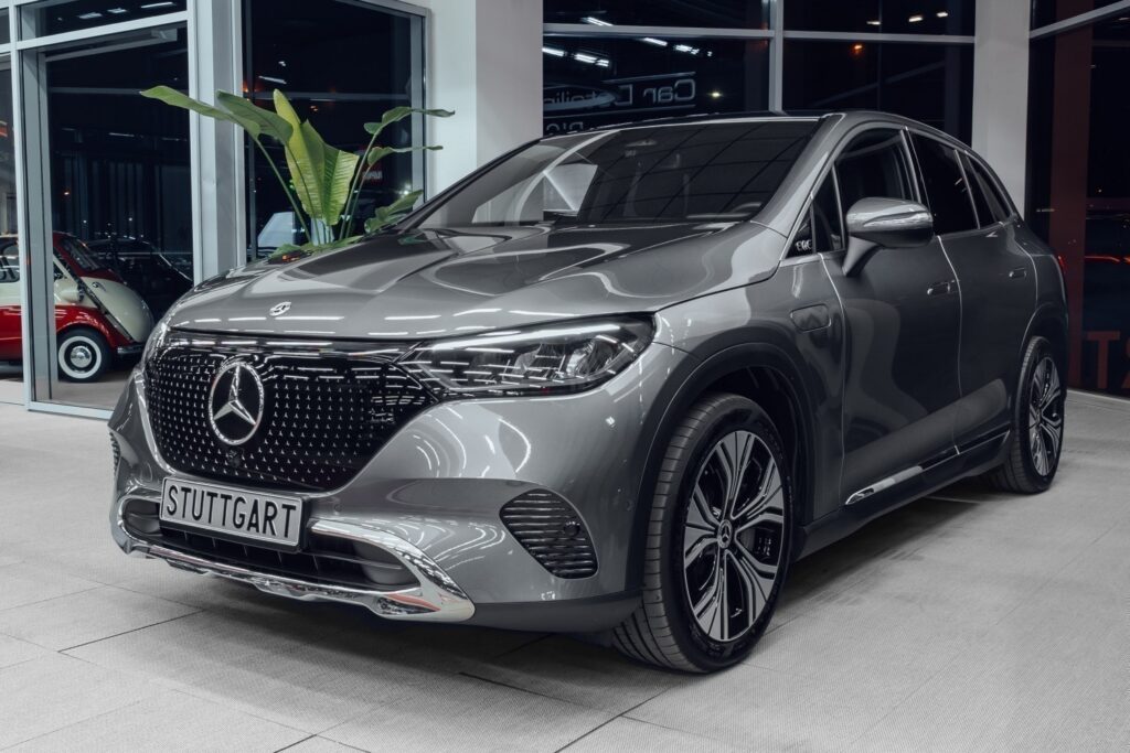 Mercedes-Benz EQE SUV 350+ - 3