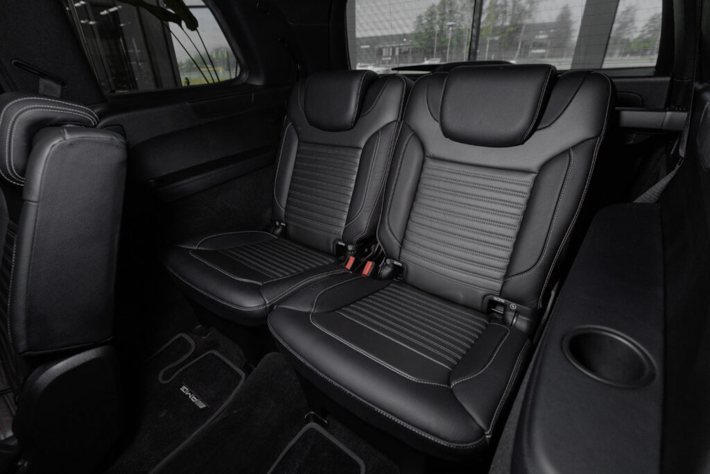 Mercedes-Benz GLS 350 D 4Matic - 24