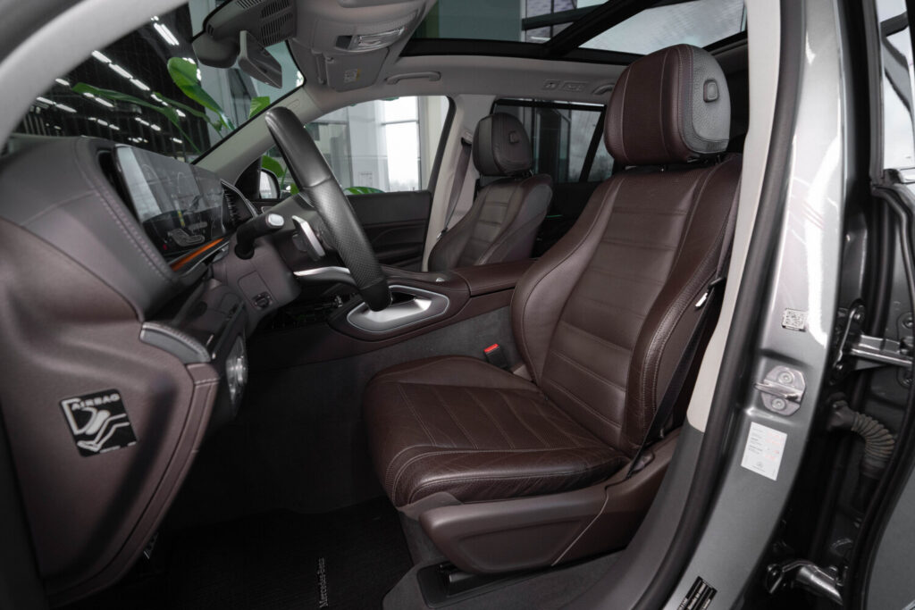 Mercedes-Benz GLS 350 D 4Matic - 10