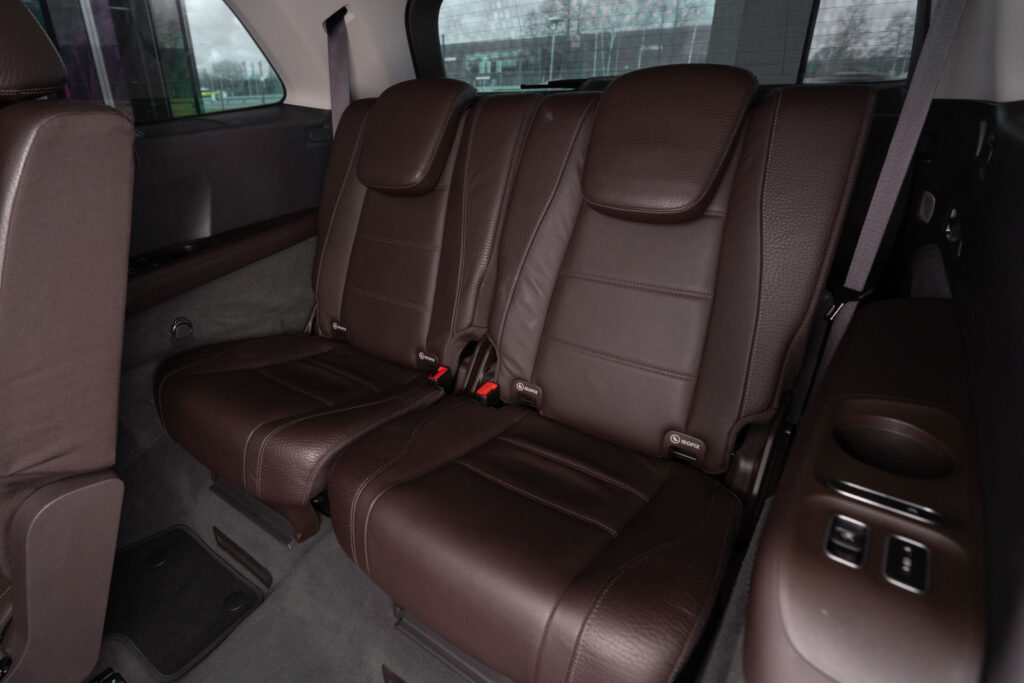 Mercedes-Benz GLS 350 D 4Matic - 33