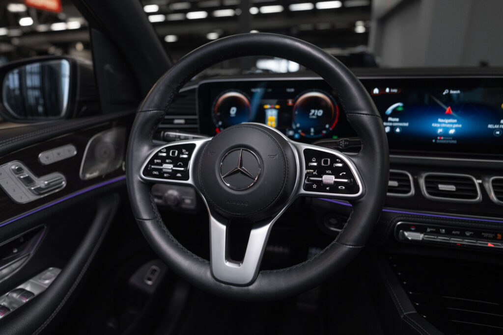 Mercedes-Benz GLS 400 D 4MATIC - 11