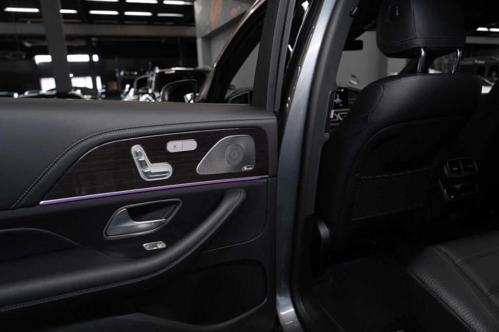 Mercedes-Benz GLS 400 D 4MATIC - 23