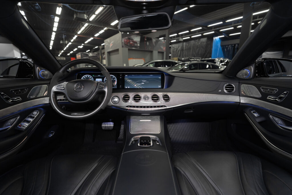 Mercedes-Benz S 63 AMG 4MATIC - 16