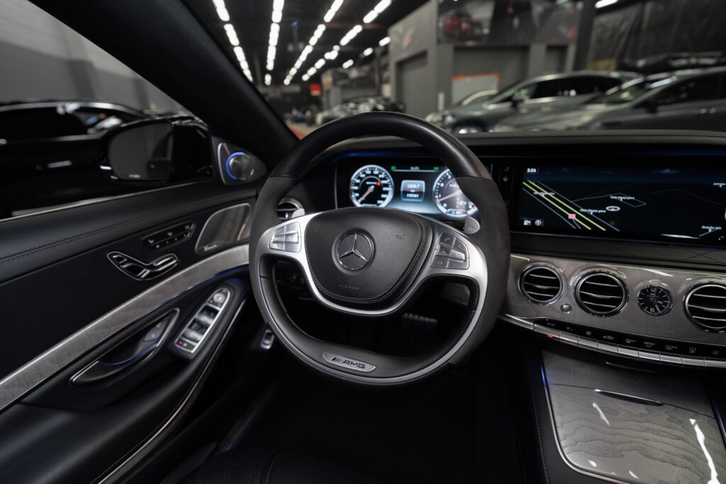 Mercedes-Benz S 63 AMG 4MATIC - 17