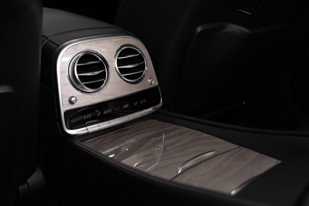 Mercedes-Benz S 63 AMG 4MATIC - 34