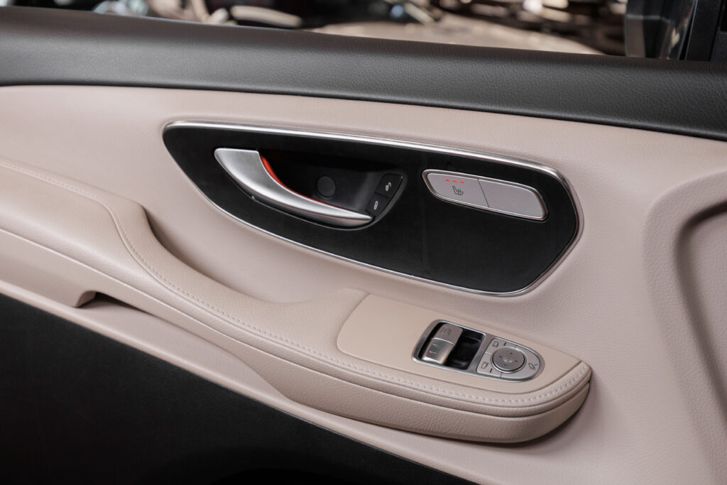 Mercedes-Benz V 250 - 20