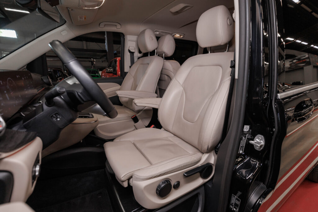 Mercedes-Benz V 250 - 8