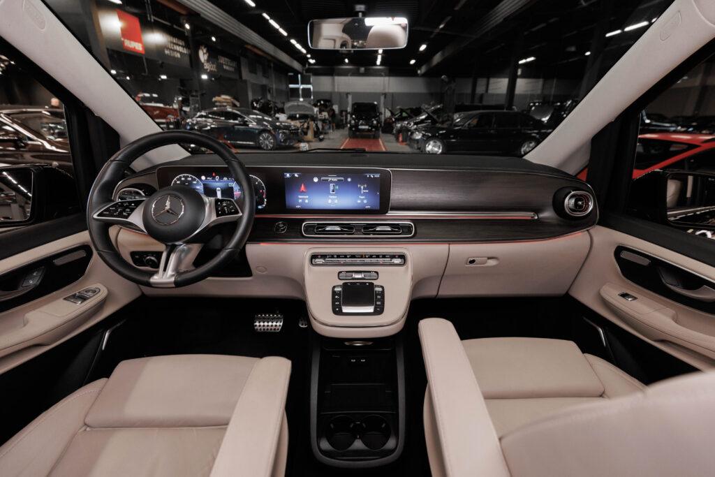 Mercedes-Benz V 250 - 9