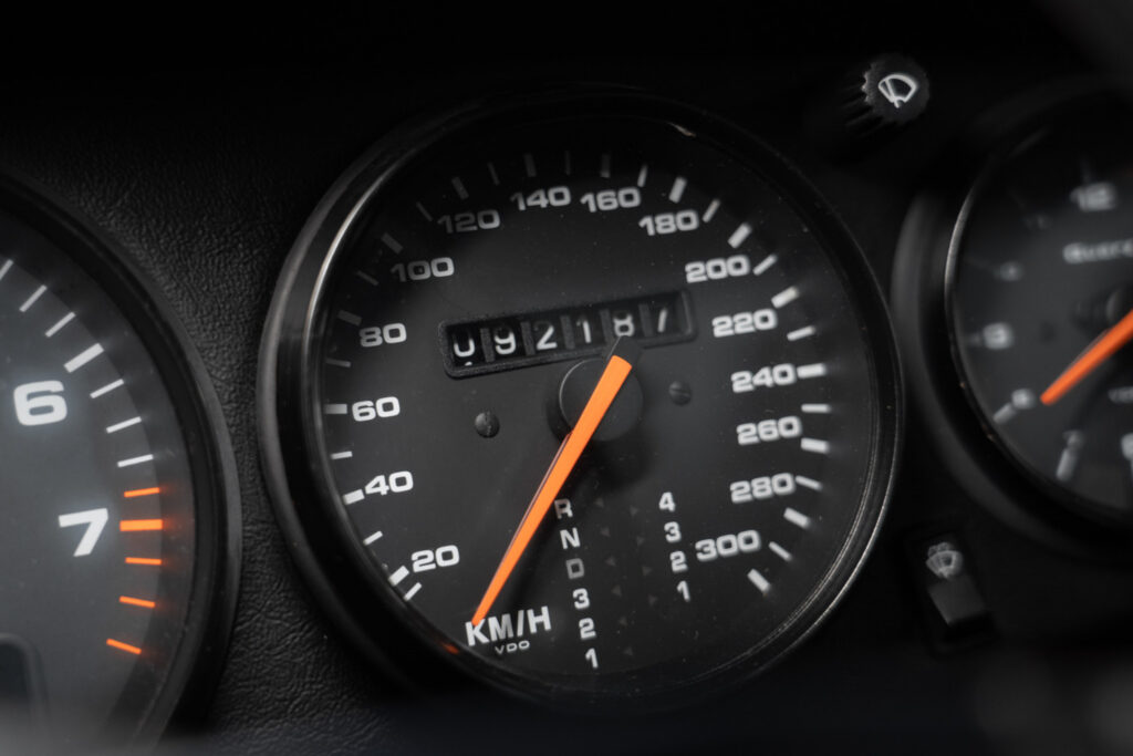 Porsche 911 CARRERA - 14