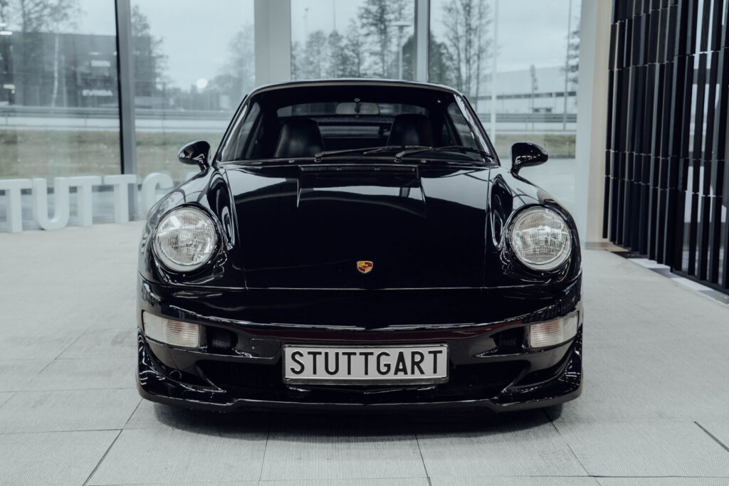 Porsche 911 CARRERA - 2