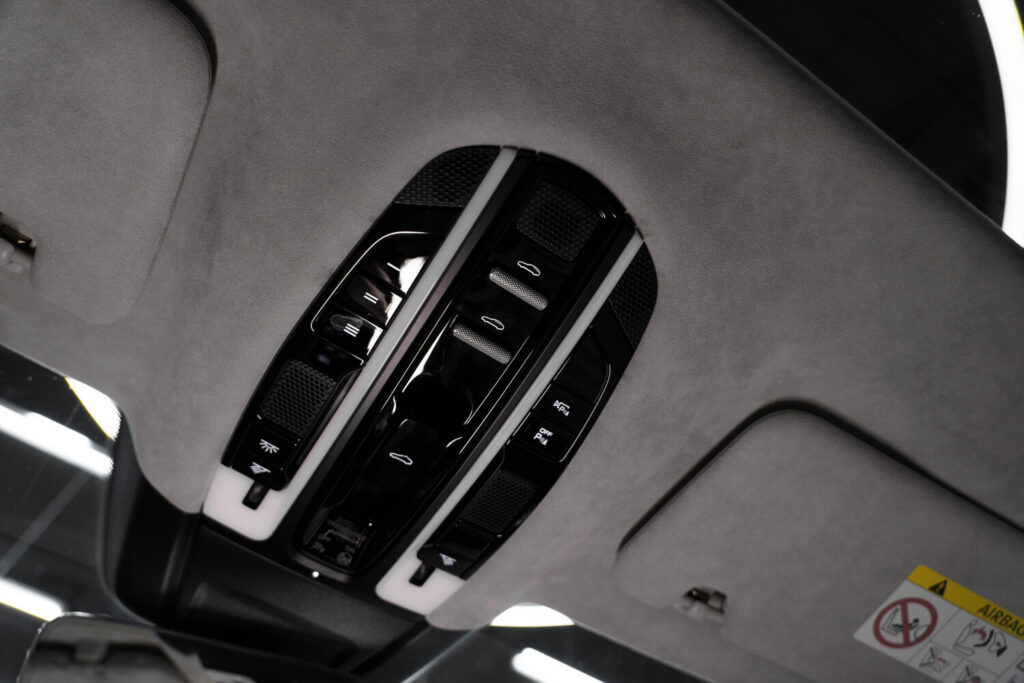 Porsche Panamera TURBO - 26