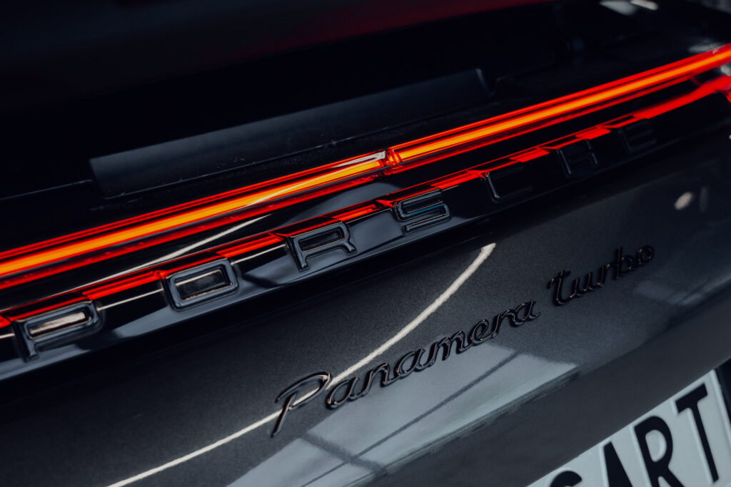 Porsche Panamera TURBO - 7