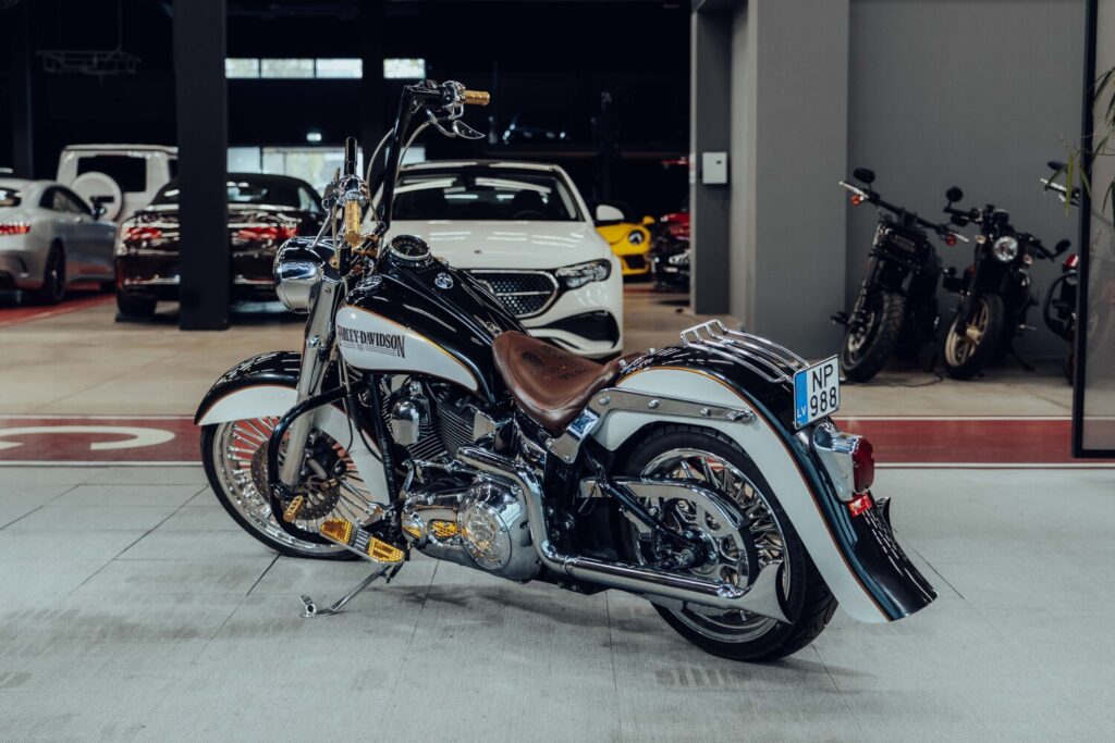 Harley HARLEY DAVIDSON FLSTCI - 2