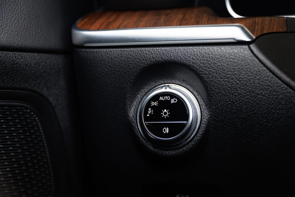 Mercedes-Benz C300 4Matic - 19