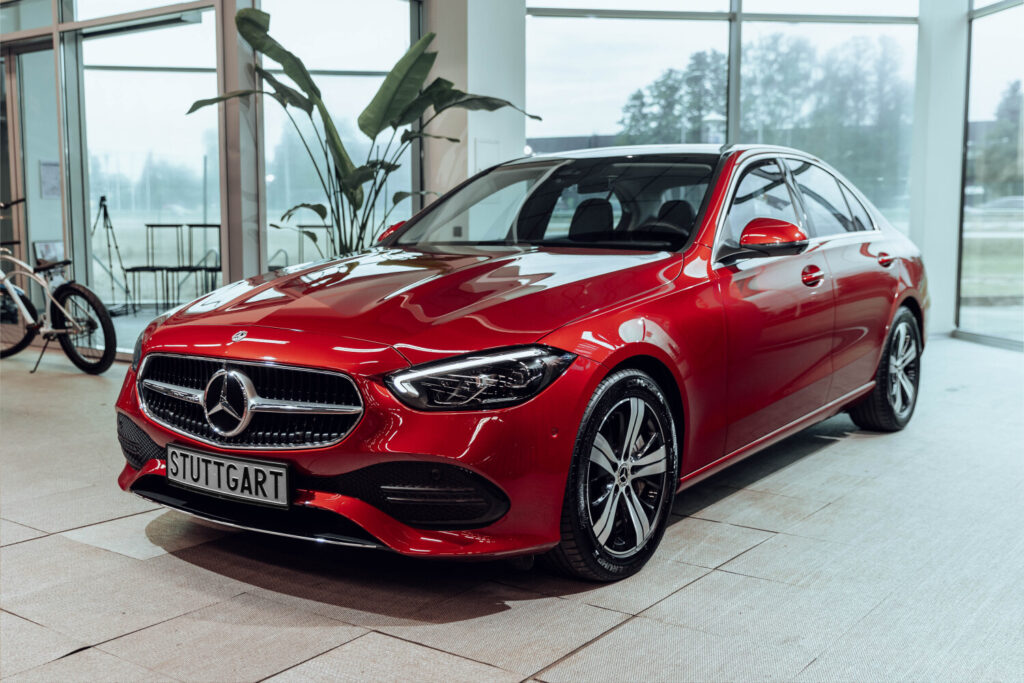 Mercedes-Benz C300 4Matic - 3