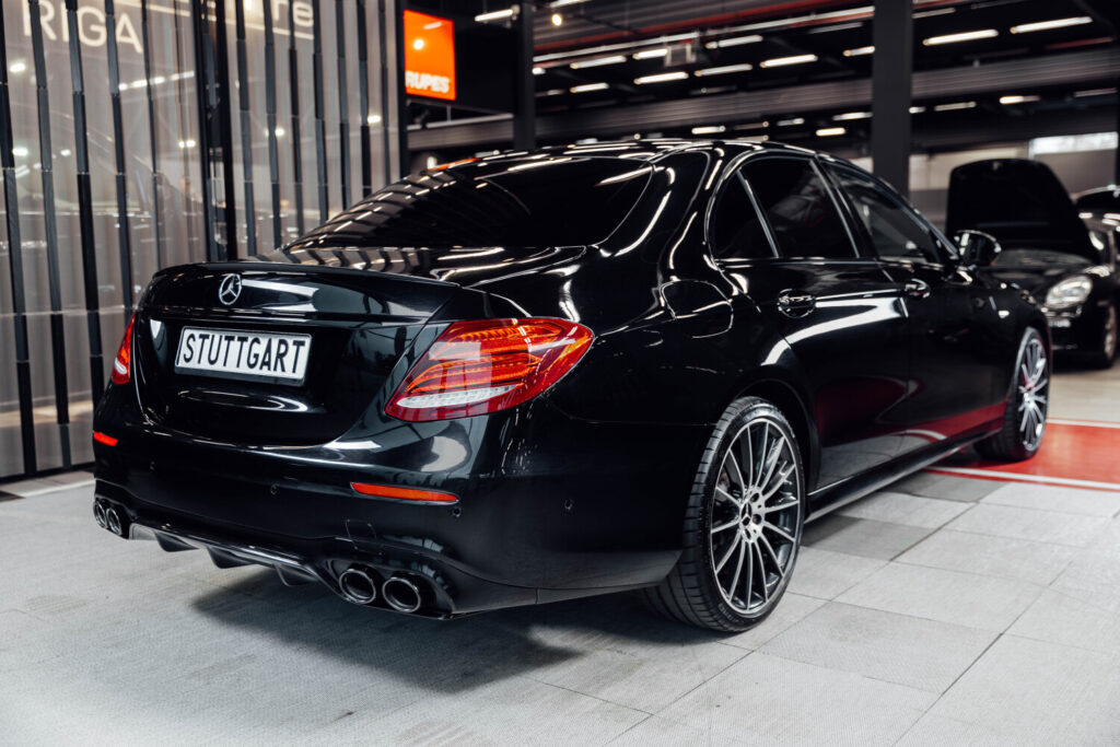 Mercedes-Benz E43 AMG - 6