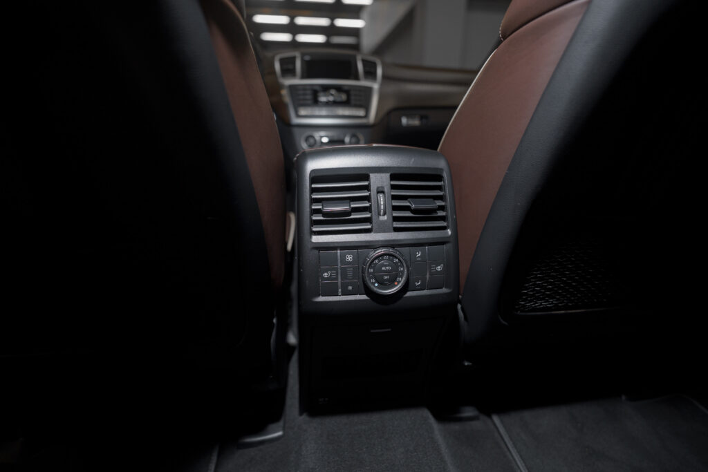 Mercedes-Benz GL 350 350 4matic - 27