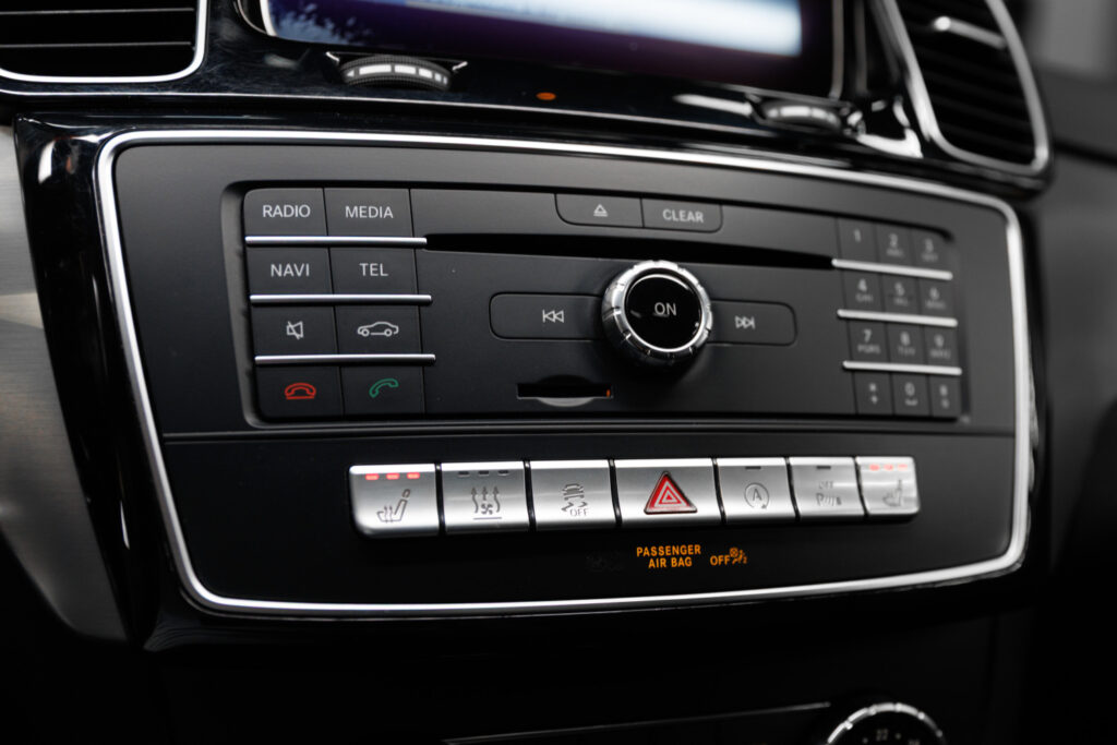 Mercedes-Benz 350 D 4MATIC - 11