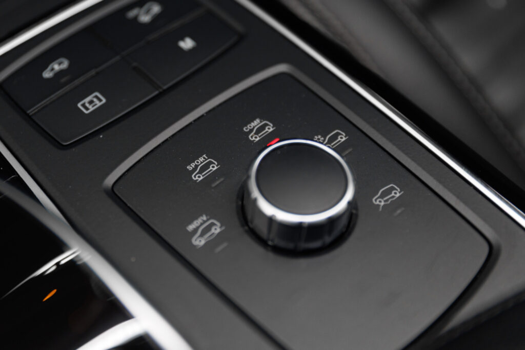 Mercedes-Benz 350 D 4MATIC - 14